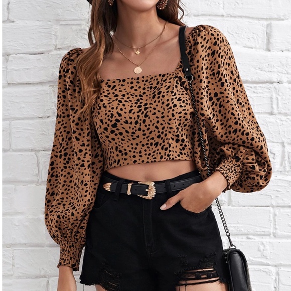 Bellanblue Tops - Boho leopard Print Square Neck Cropped Top